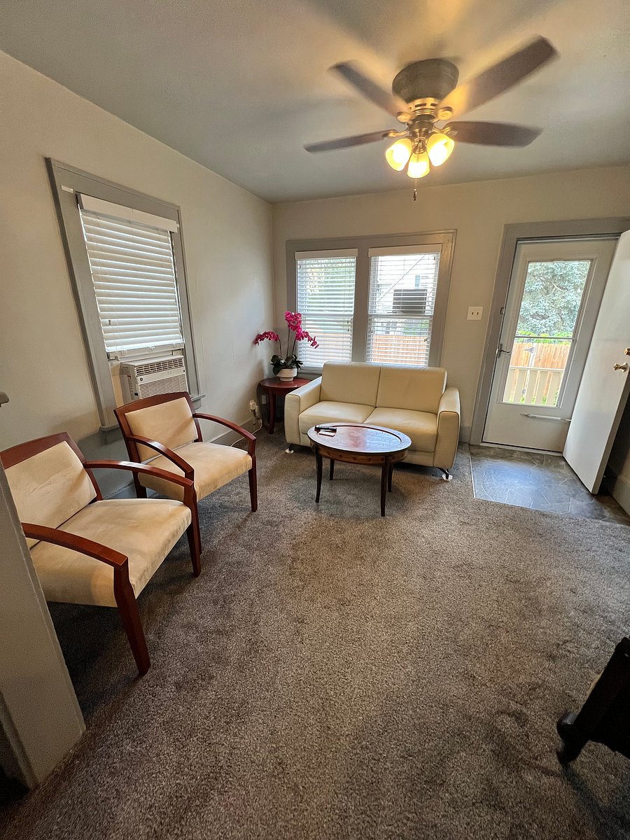 Furnished Finder property 611233_2 photo 28