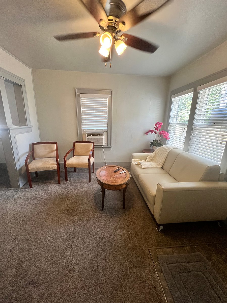Furnished Finder property 611233_2 photo 26