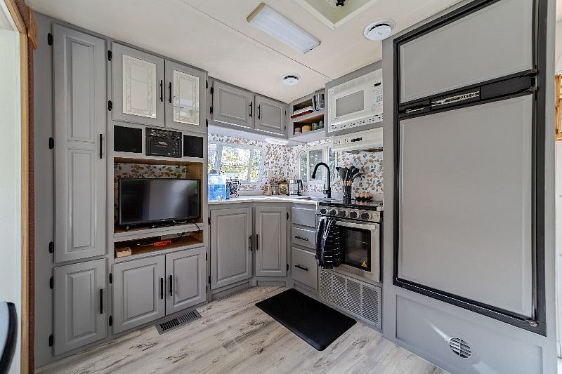 Furnished Finder property 611320_1 photo 13