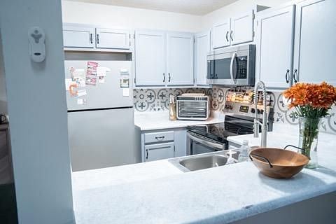 Furnished Finder property 611356_1 photo 14