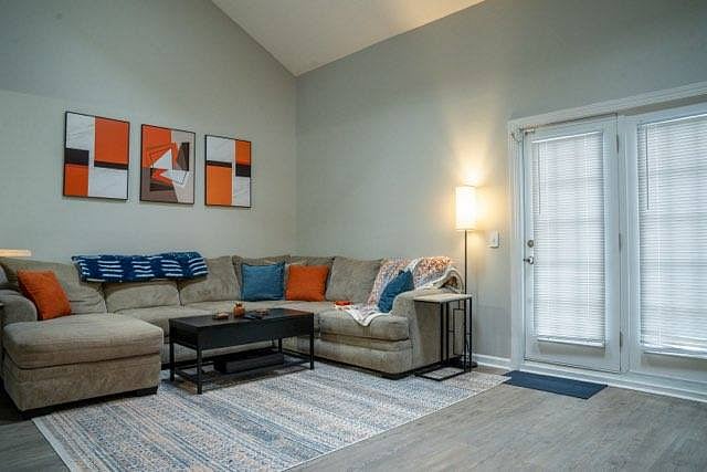 Furnished Finder property 611356_1 photo 18