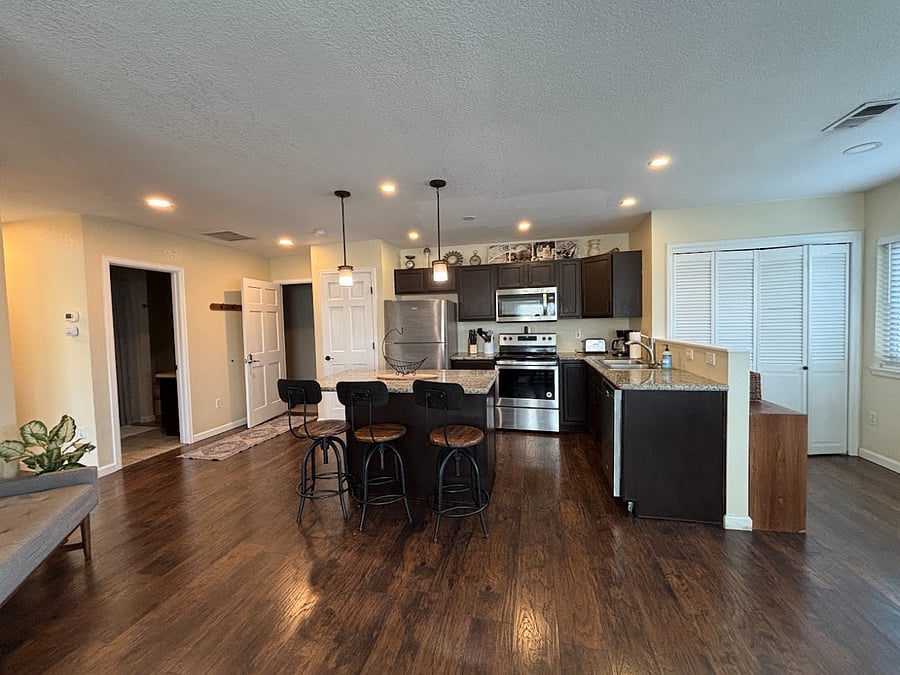 Furnished Finder property 611411_1 photo 8
