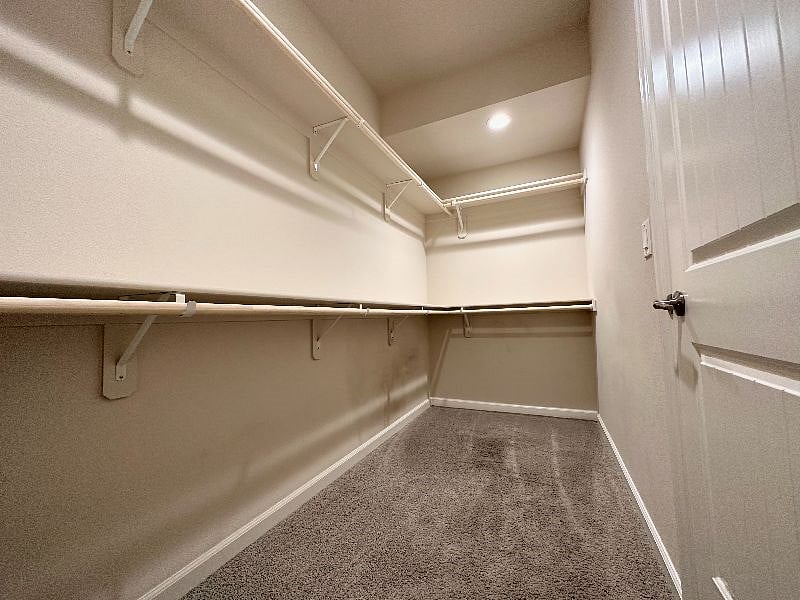 Furnished Finder property 611433_3 photo 17