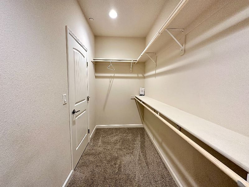 Furnished Finder property 611433_3 photo 18