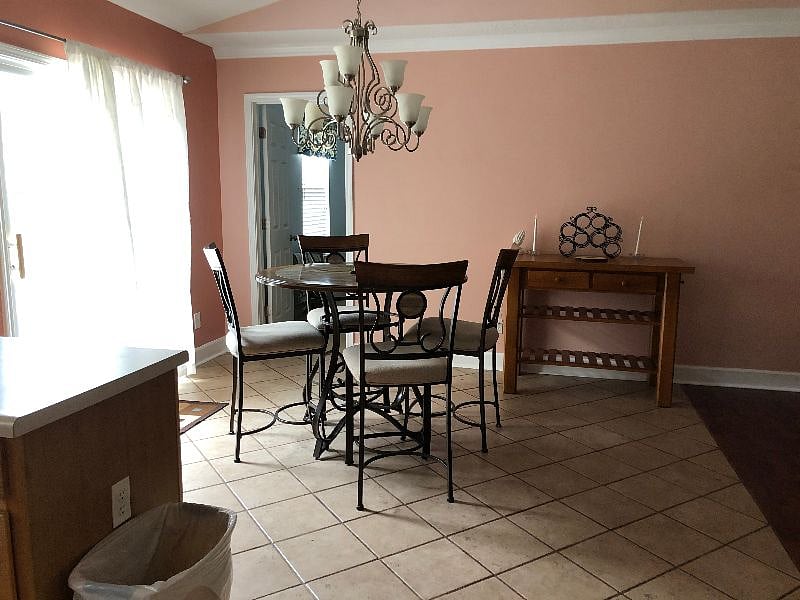 Furnished Finder property 611495_1 photo 3