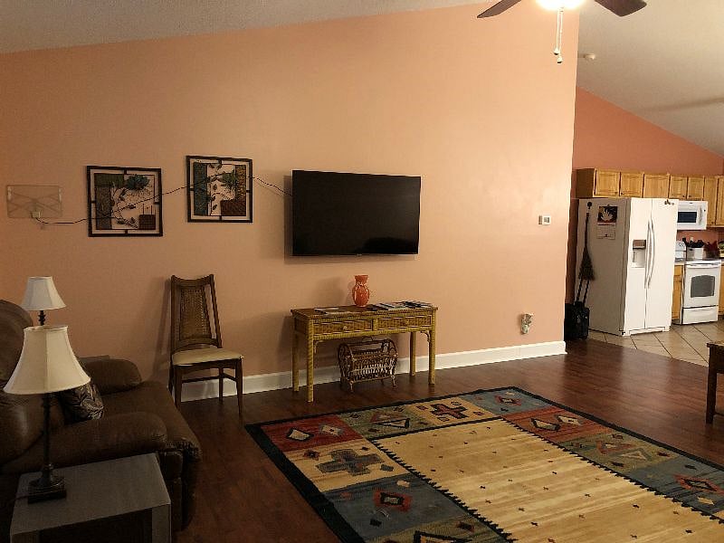 Furnished Finder property 611495_1 photo 11