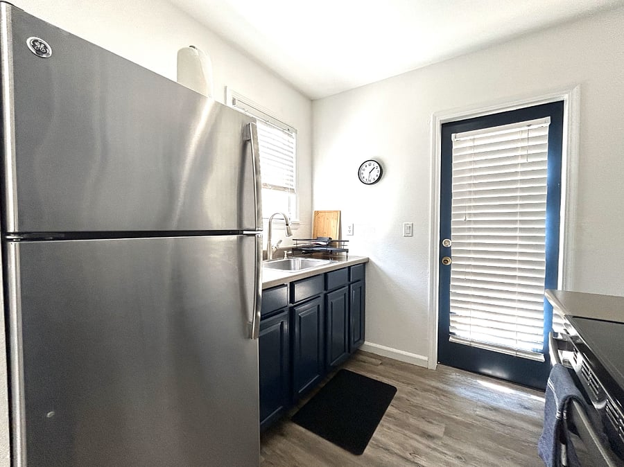 Furnished Finder property 611535_2 photo 8