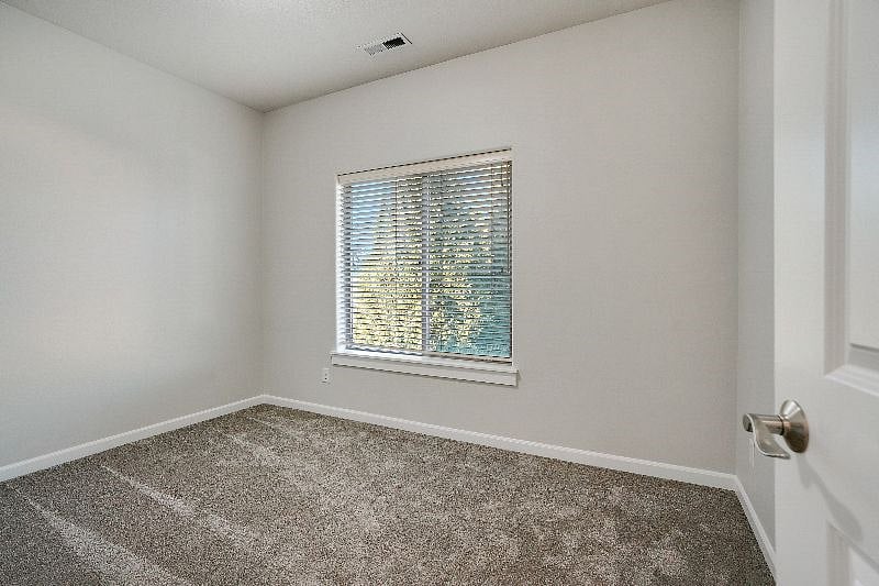 Furnished Finder property 611538_1 photo 13