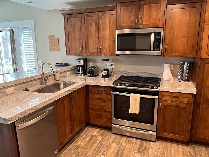 Furnished Finder property 611555_1 photo 13