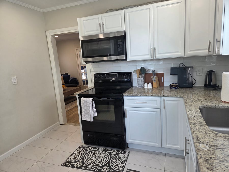 Furnished Finder property 611590_1 photo 23