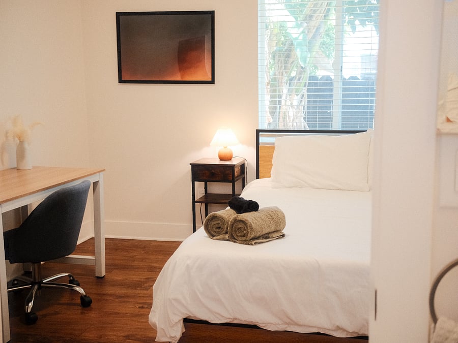 Bedroom 2 - desk & bed