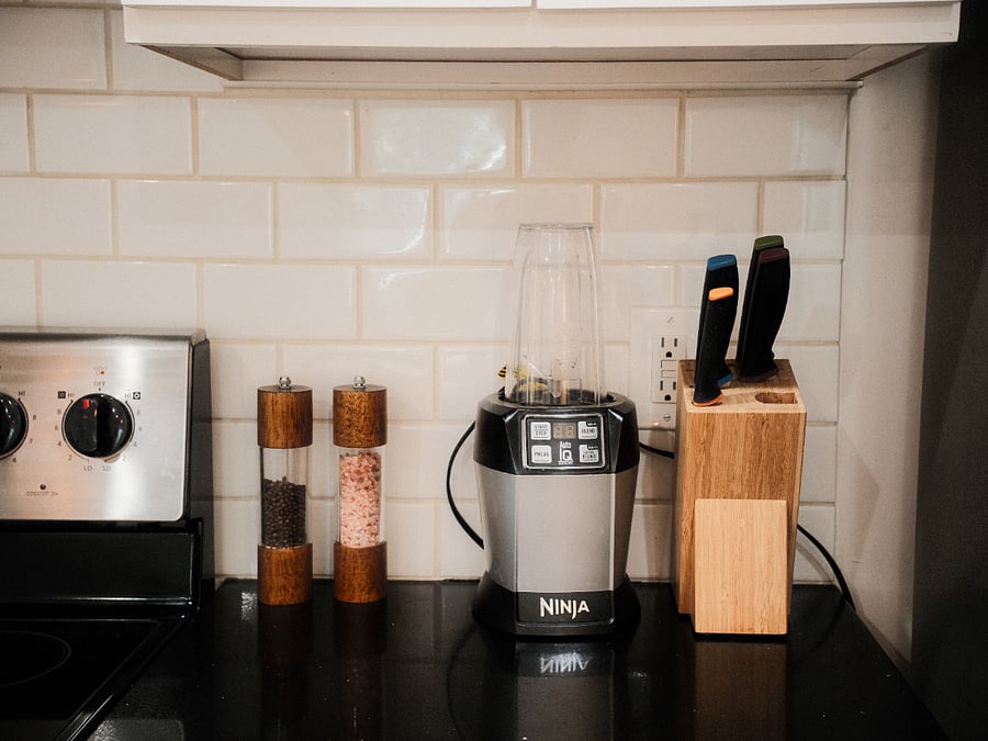 Blender, knife block