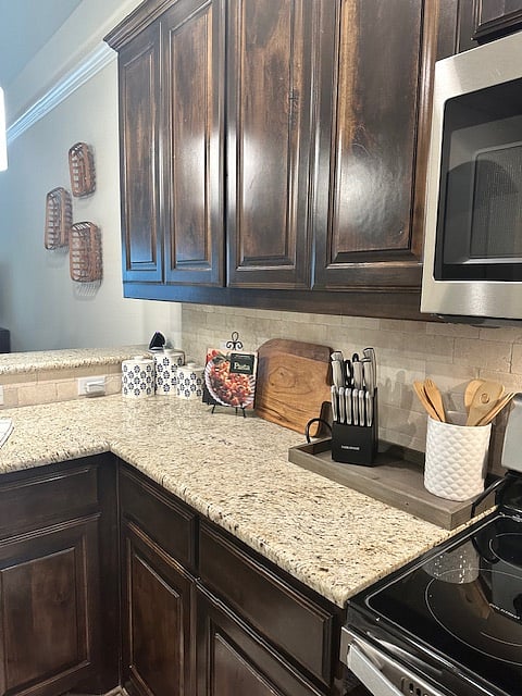 Furnished Finder property 611756_1 photo 16