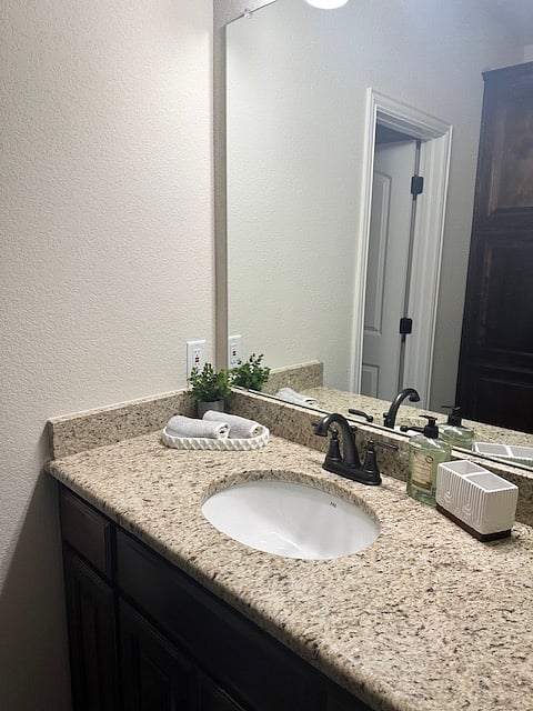 Furnished Finder property 611756_1 photo 34