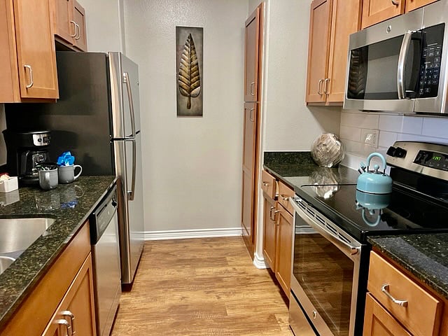 Furnished Finder property 611761_1 photo 8