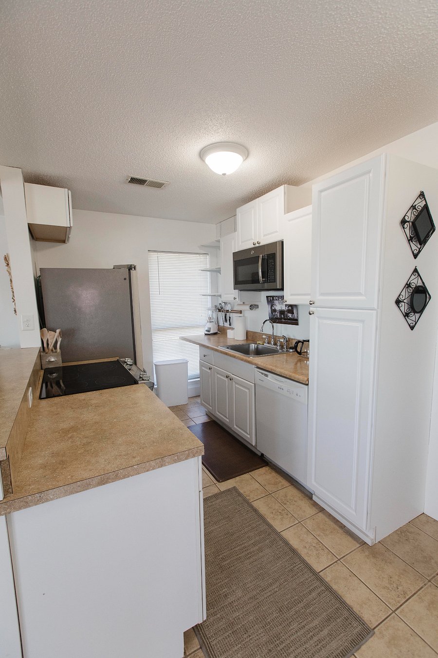 Furnished Finder property 611805_2 photo 6