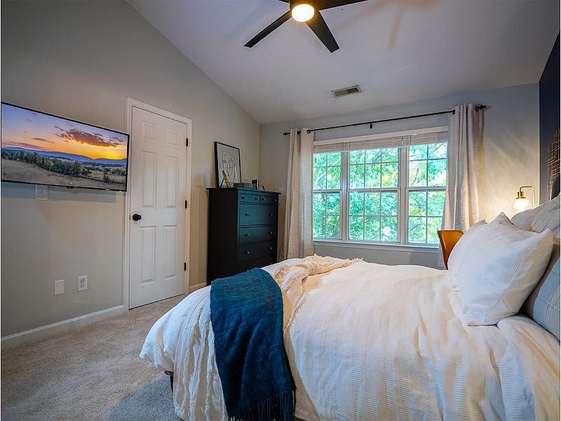 Furnished Finder property 611810_1 photo 23