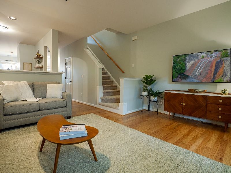 Furnished Finder property 611810_1 photo 10
