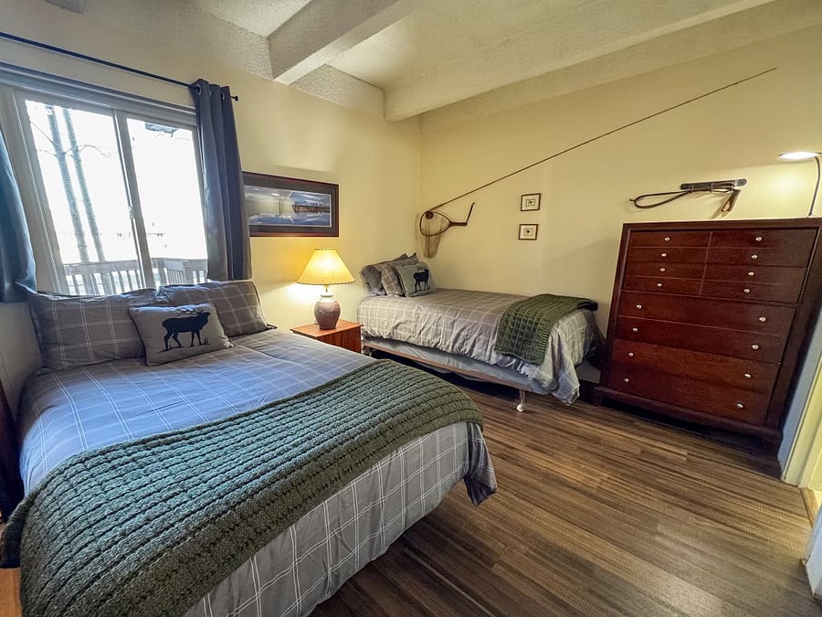 Comfy beds with a cozy, classic, Colorado vibe