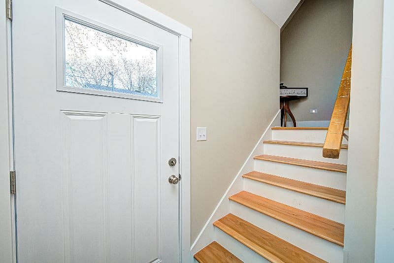 Entrance & Stairs Leading This 2nd Floor Unit