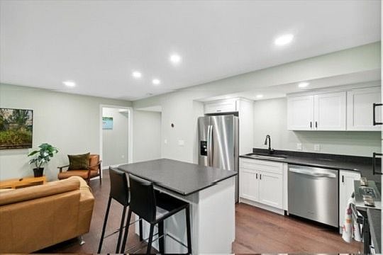 Furnished Finder property 611887_1 photo 6