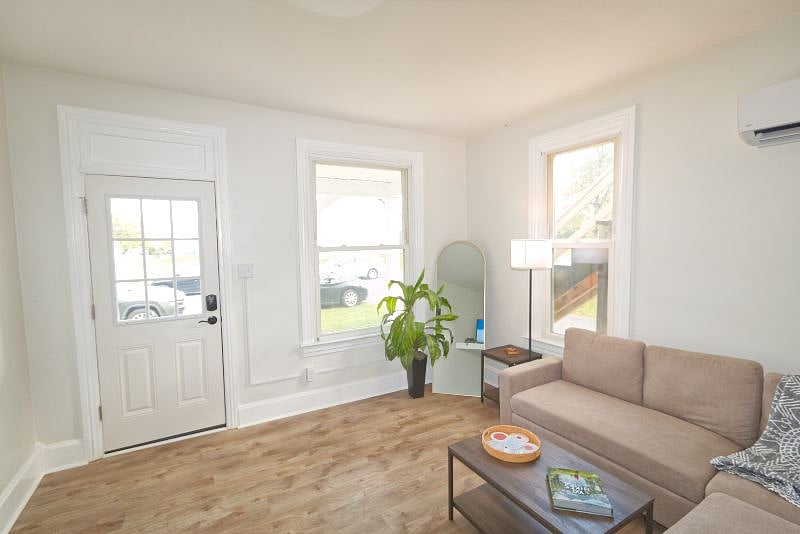 Furnished Finder property 611890_1 photo 3