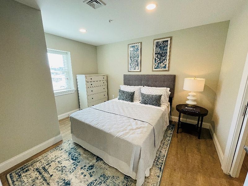 Furnished Finder property 611933_1 photo 3
