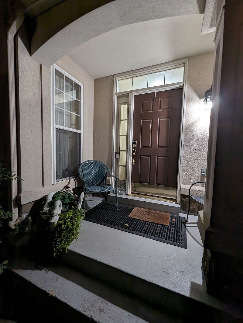 Furnished Finder property 612004_2 photo 2