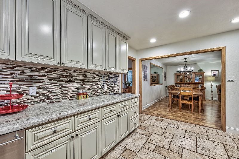 Furnished Finder property 612014_1 photo 6