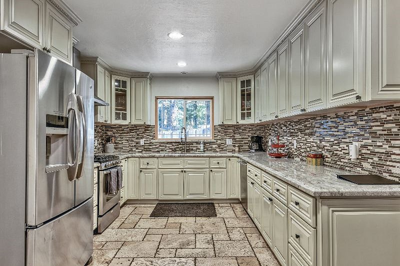 Furnished Finder property 612014_1 photo 7