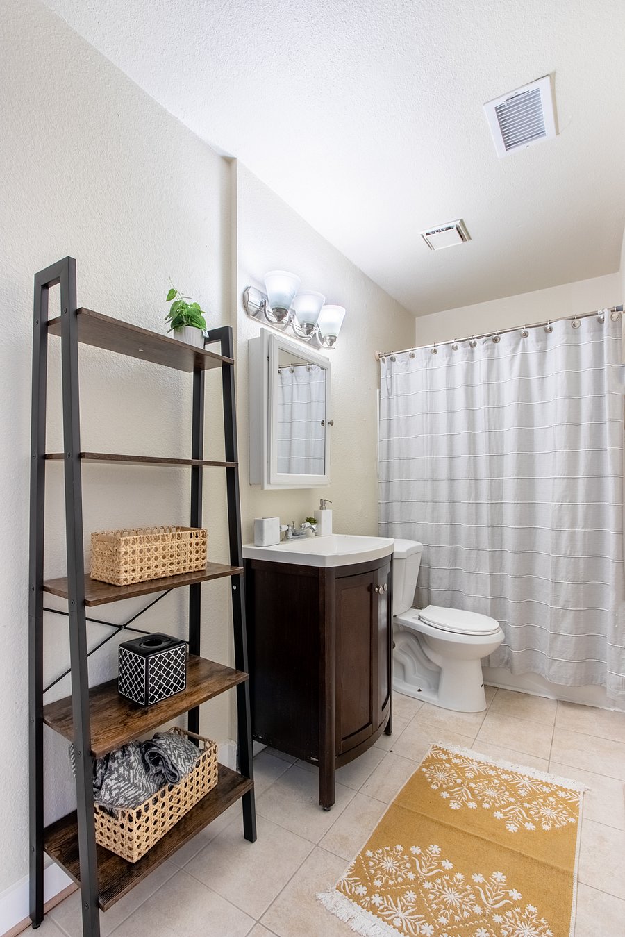 Furnished Finder property 612021_2 photo 19