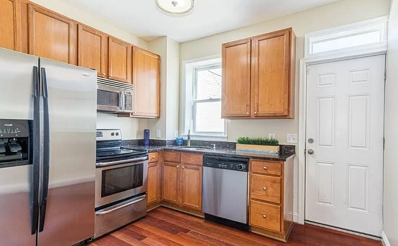 Furnished Finder property 612086_1 photo 4