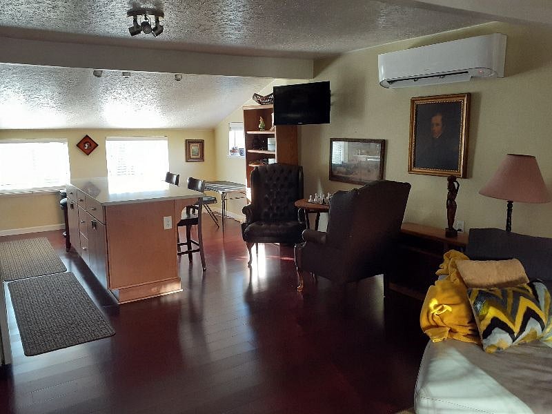 Furnished Finder property 612159_1 photo 3