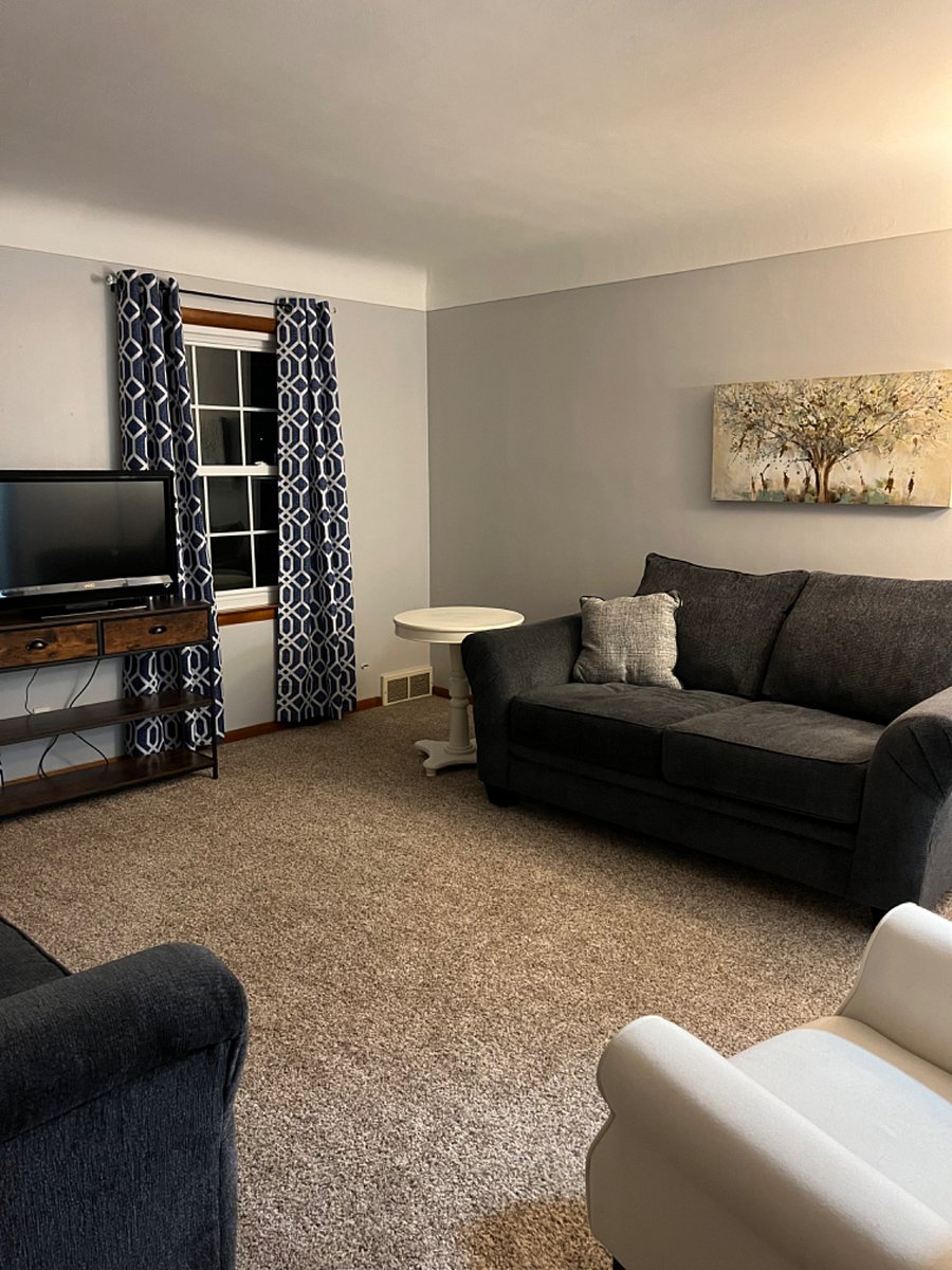 Furnished Finder property 612214_1 photo 2