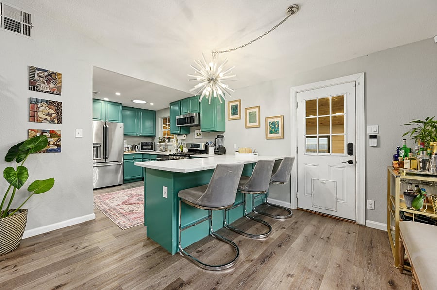 Furnished Finder property 612245_1 photo 5