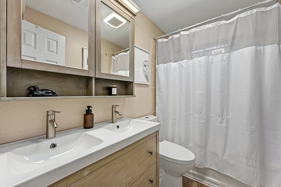 Furnished Finder property 612245_1 photo 12