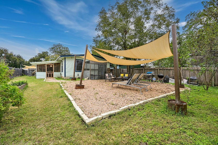 Furnished Finder property 612245_1 photo 18