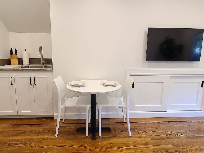 Furnished Finder property 612273_1 photo 11