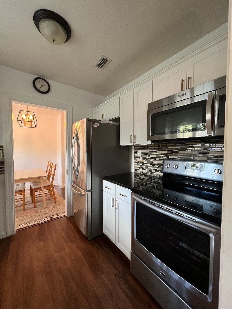 Furnished Finder property 612301_1 photo 3
