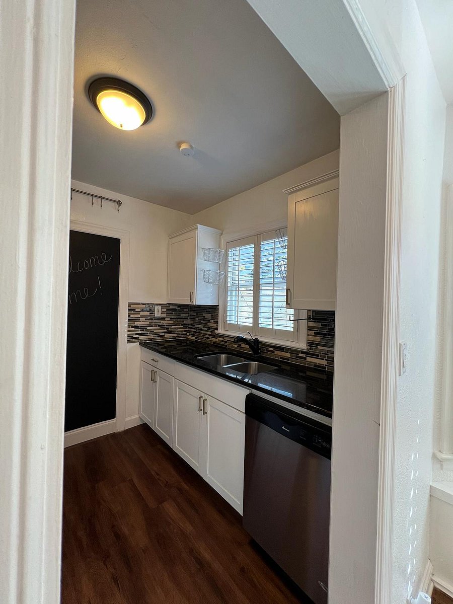 Furnished Finder property 612301_1 photo 14
