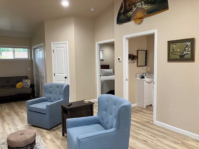 Furnished Finder property 612315_1 photo 3