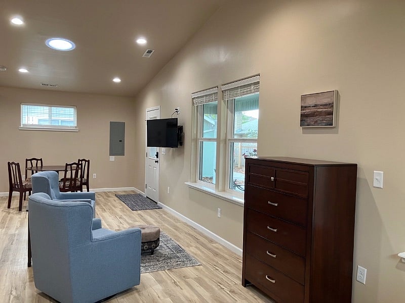Furnished Finder property 612315_1 photo 4