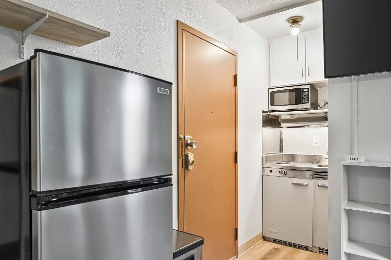Furnished Finder property 612394_1 photo 10