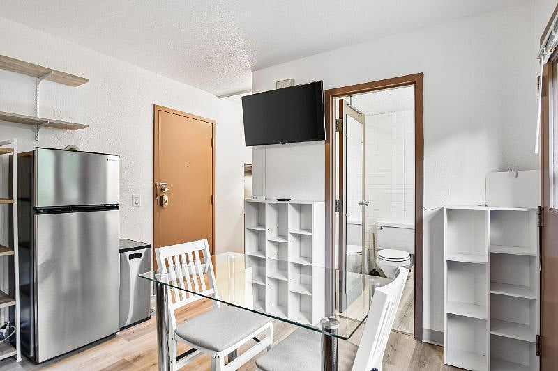 Furnished Finder property 612394_1 photo 3