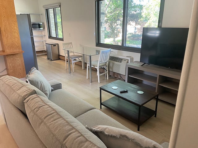 Furnished Finder property 612394_3 photo 16