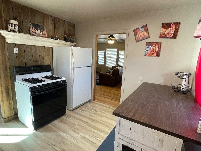 Furnished Finder property 612400_1 photo 12