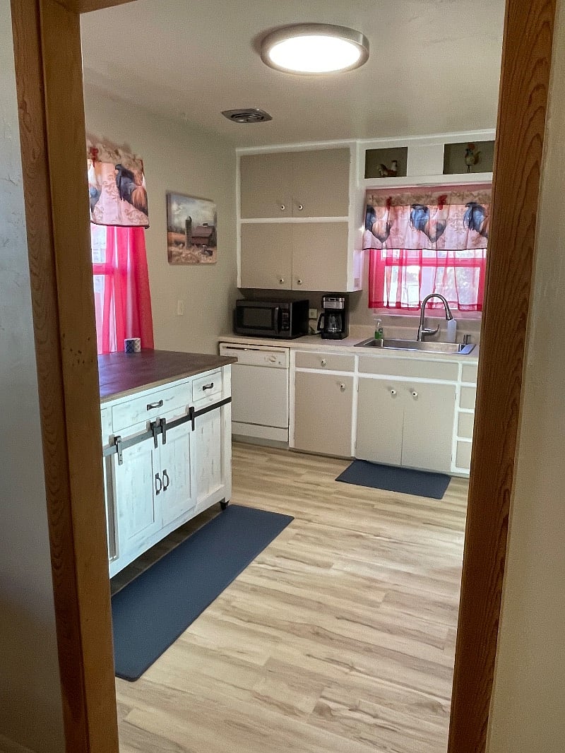 Furnished Finder property 612400_1 photo 13
