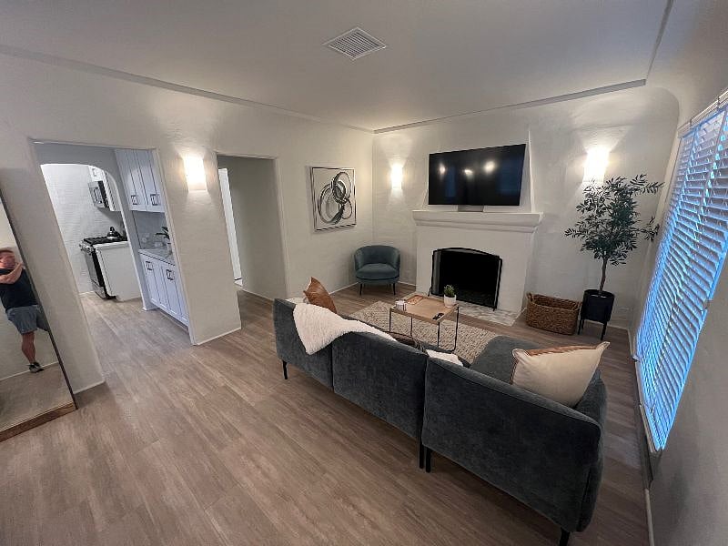 Furnished Finder property 612477_1 photo 3
