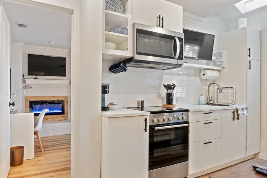 Furnished Finder property 612498_2 photo 8