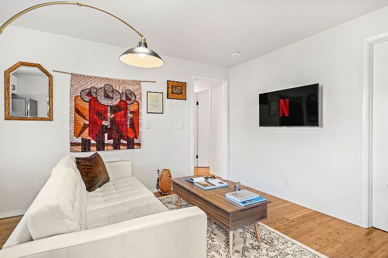 Furnished Finder property 612519_1 photo 3